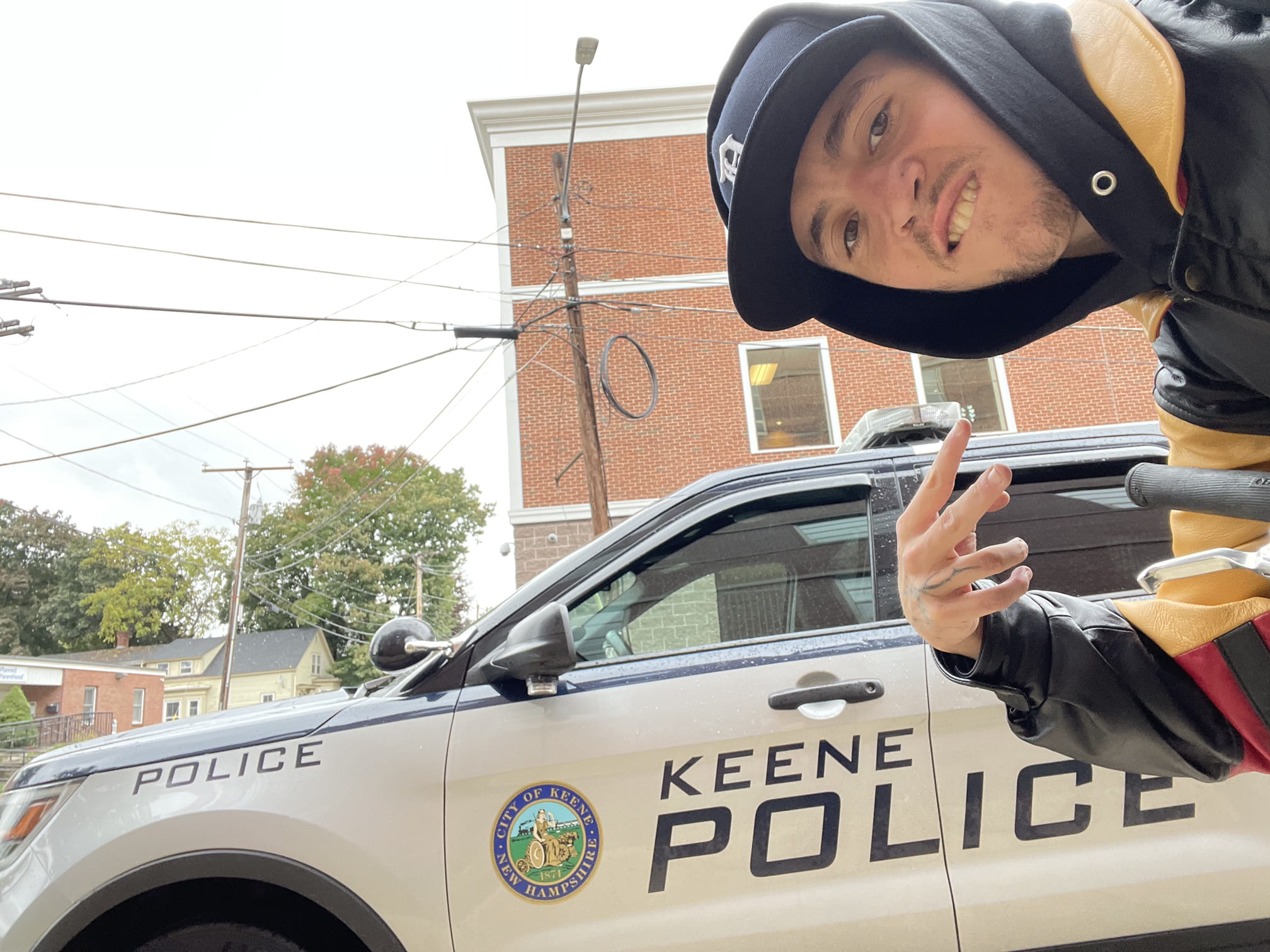 All cops are bastards fuck keene police department