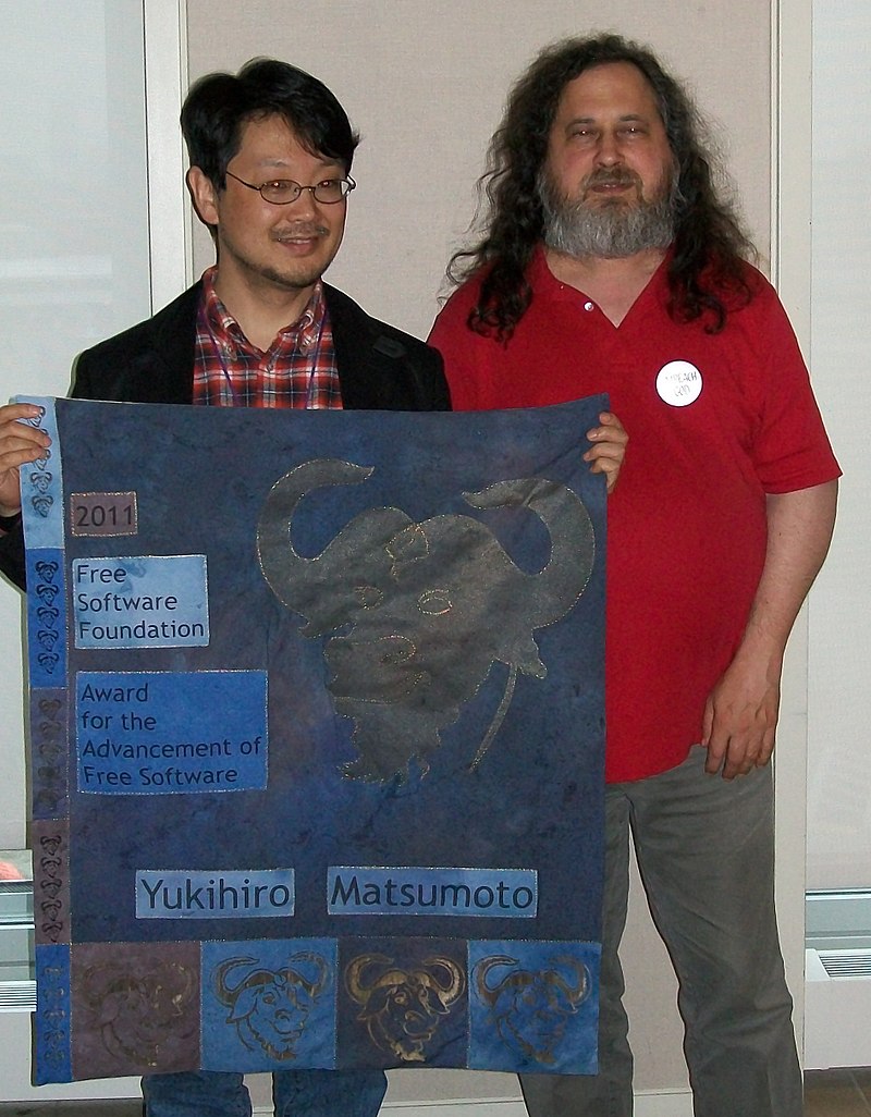 Matz receiving free software award