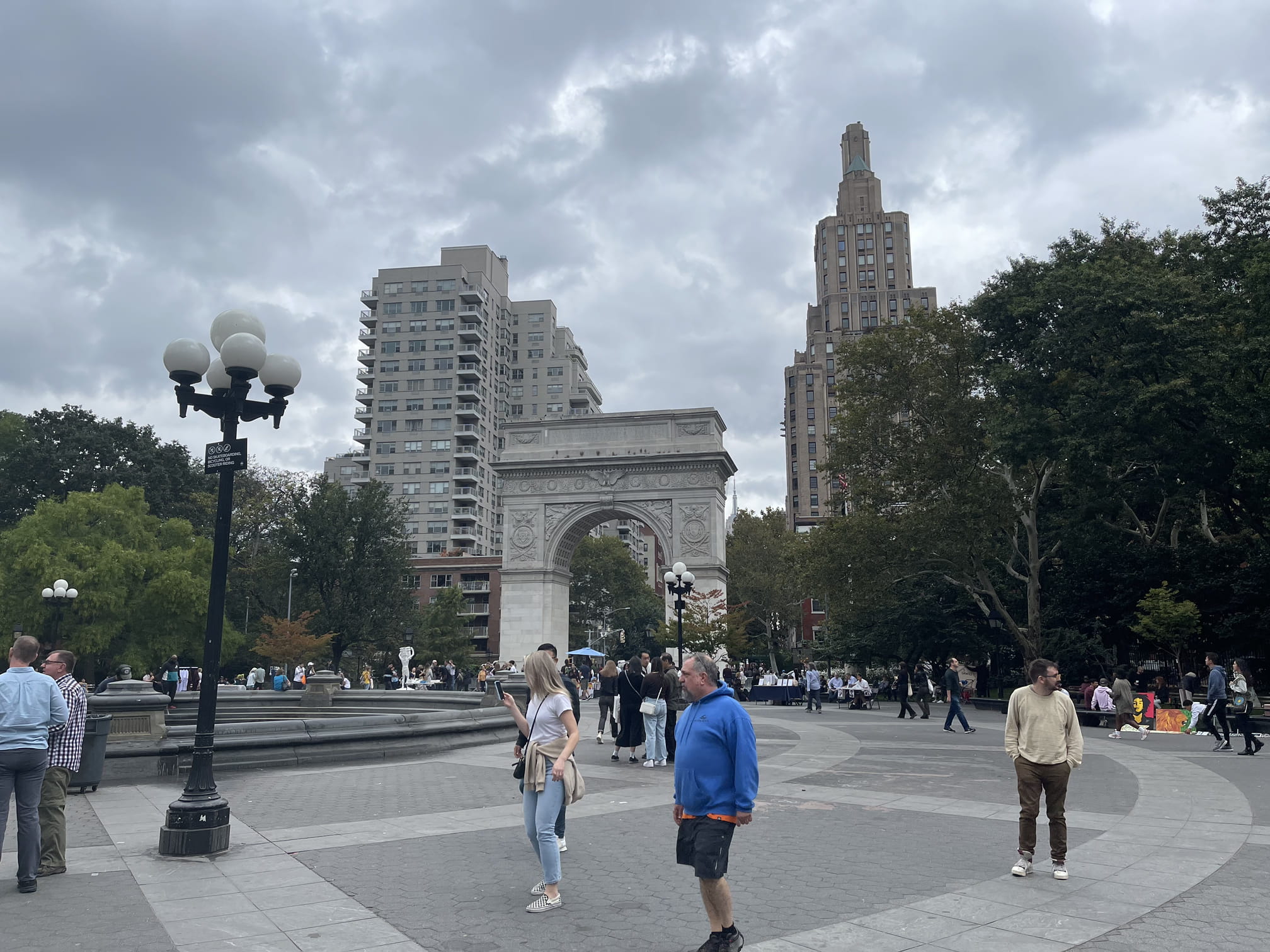 Famous park next to soho. Pretty kewl , this is where they stomp that guy in the movie kids, which was one of my fav movies growing up