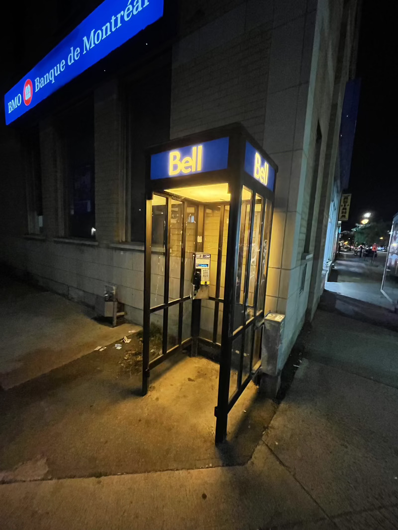 They still have fuggin phone booths in montreal,